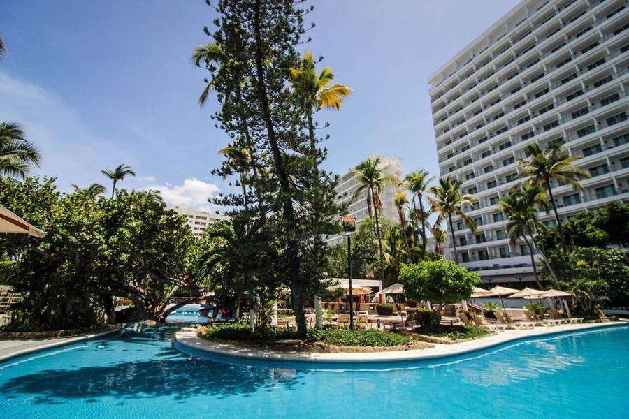 Emporio Acapulco Otel Dış mekan fotoğraf The pool at the Royal